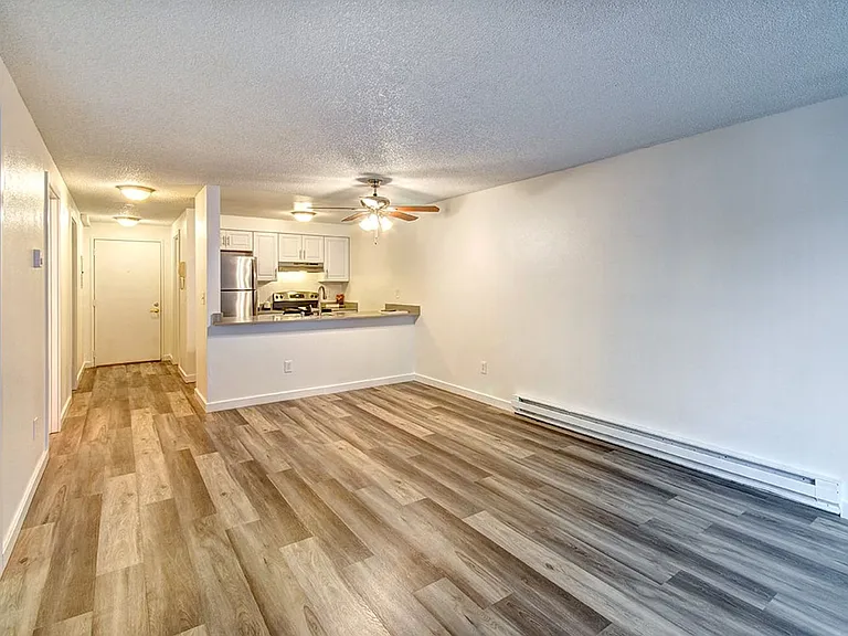 Greenlake Terrace Apartments — Photo 14