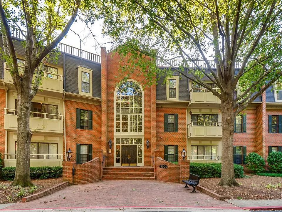 1st image of 25107 Plantation Dr NE #107