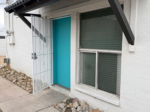 3rd image of 6621 W Pasadena Ave #4