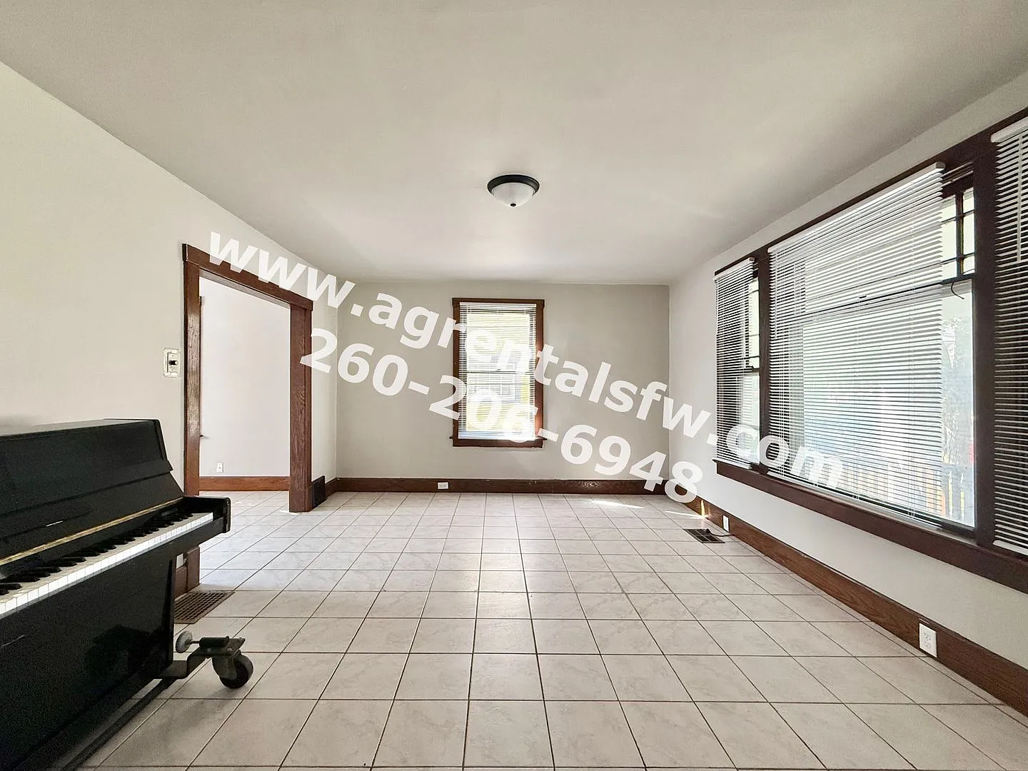 3 Bedroom House — Photo 2