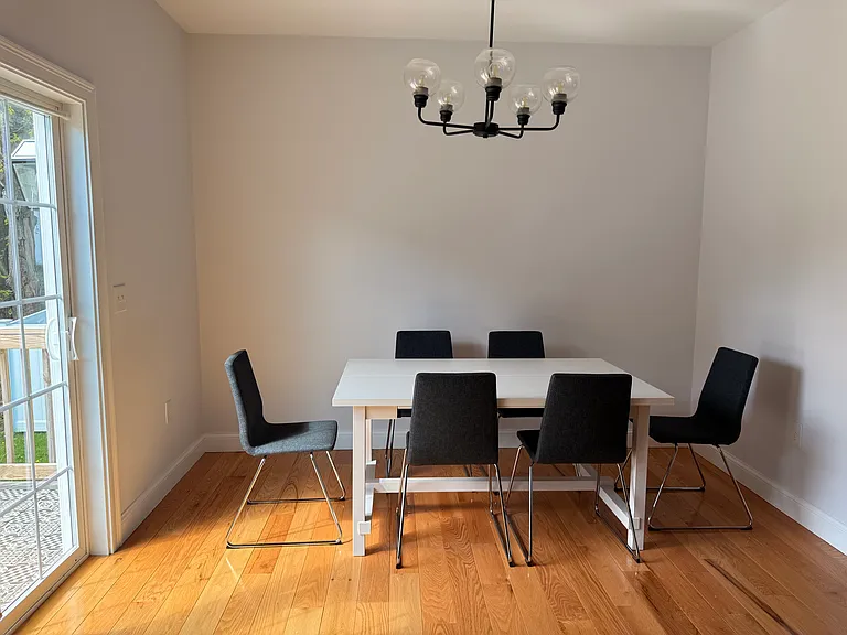 38 Modoc St — Photo 11