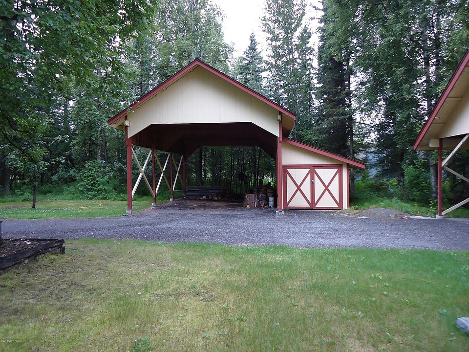 2nd image of 2481 E Hiawatha Dr