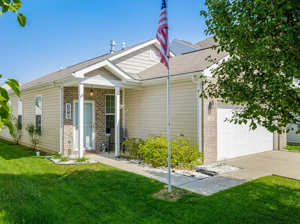 2498 Shadow Bend Dr, Columbus, IN 47201