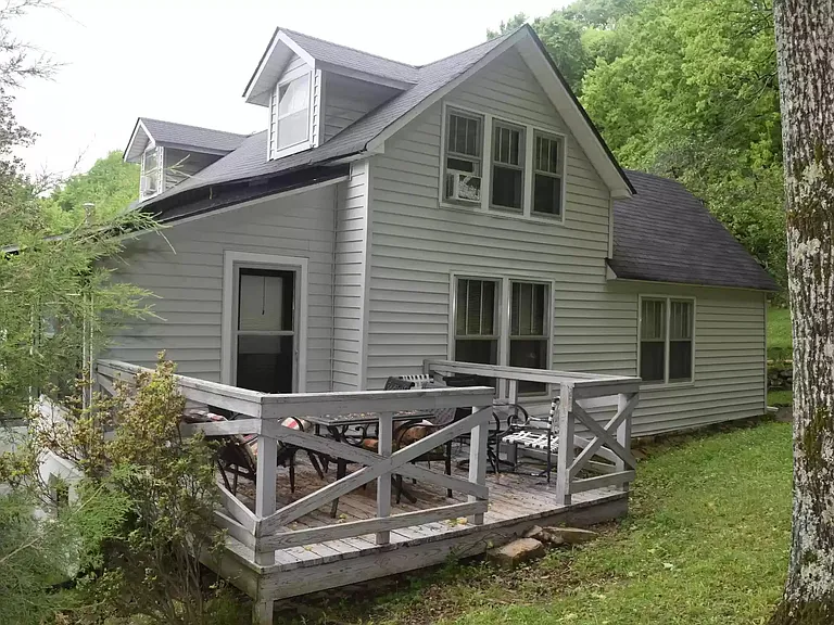580 Raulstontown Rd — Photo 4