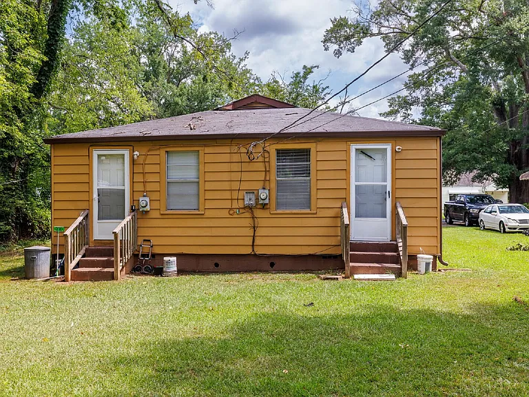 208 9th Ct S — Photo 4