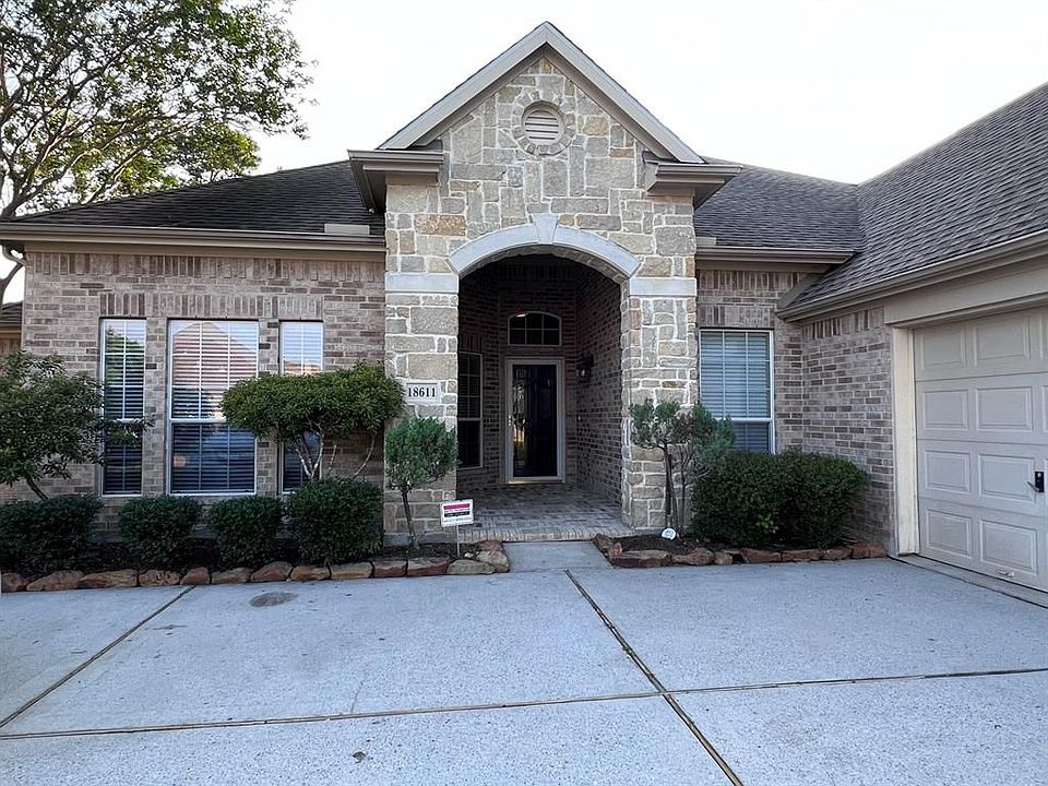 1st image of 18611 Peralta Hill Ln