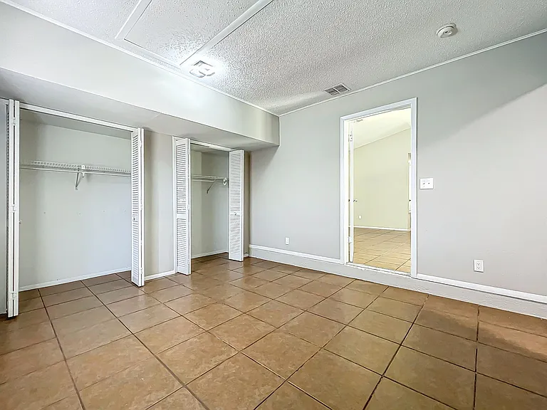13868 Lena St — Photo 6