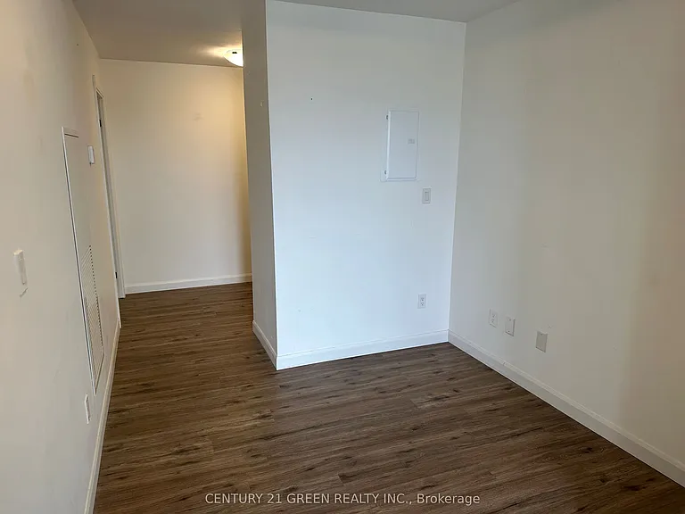 7 Erie Ave #309 — Photo 14