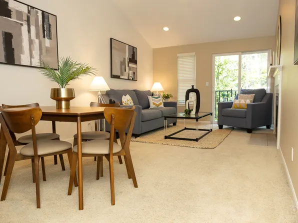 11106 NE 125th Ln APT J333, Kirkland, WA 98034