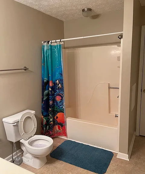 2914 Southpark Ter SW — Photo 1