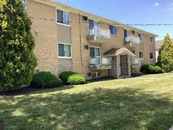 Brush Apartment