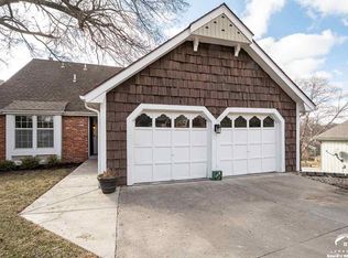 1503 Medinah Cir, Lawrence, KS 66047