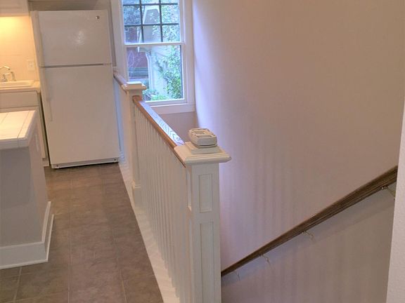5th image of 2505 Yupon Dr #1