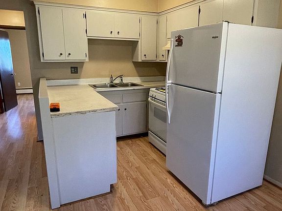 3rd image of 2748 Xylon Ave N #4