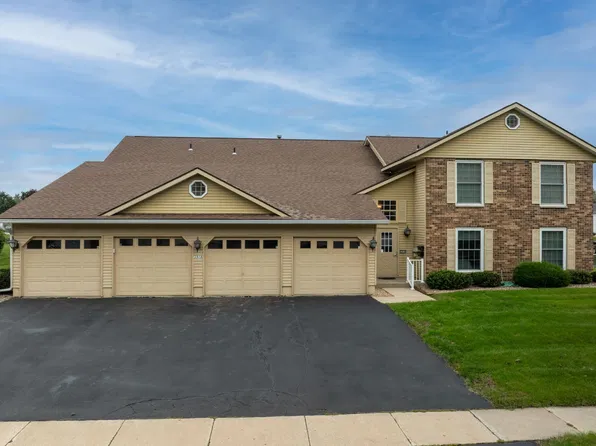 3918 Lexington Dr NE APT C, Cedar Rapids, IA 52402