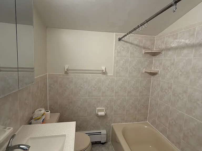 220 Beach 117 St #3 — Photo 7