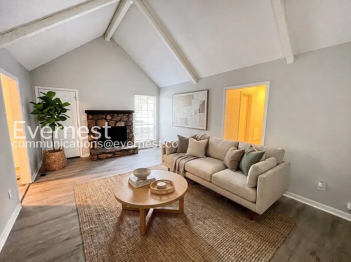 5328 Balboa Ave — Photo 2