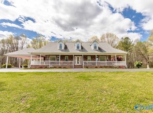 25263 Hunter Gates Rd, Lester, AL 35647