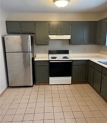 5th image of 1220 N Iron Horse Dr