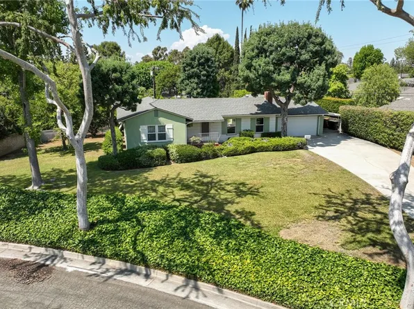 1050 Grandview Ave, Fullerton, CA 92835