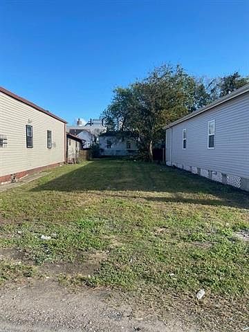 1st image of 624 S Miro St