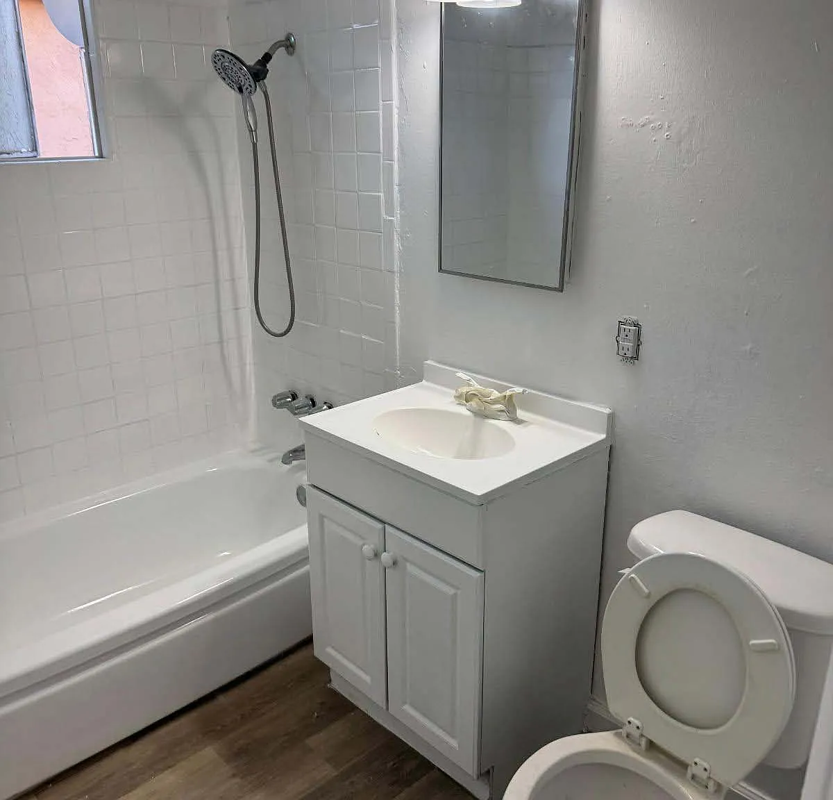 1 bed, 4370 sqft, $895 — Photo 4