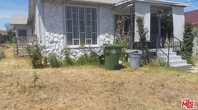 1st image of 2349 Kelburn Ave