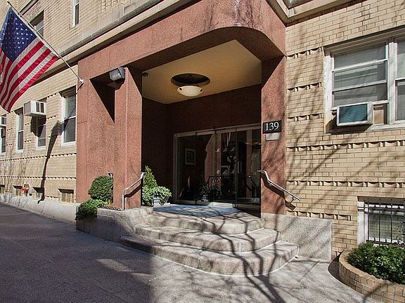 5th image of 139 E 35th St APT 4E