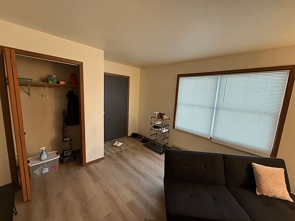 2nd image of 1120 W Hamilton Ave #4