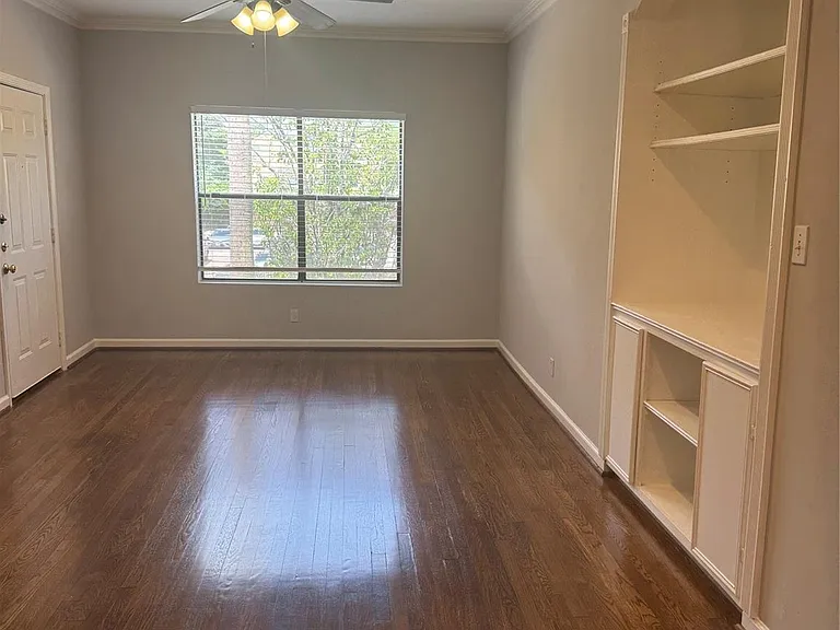 4007 Bute St #4 — Photo 3