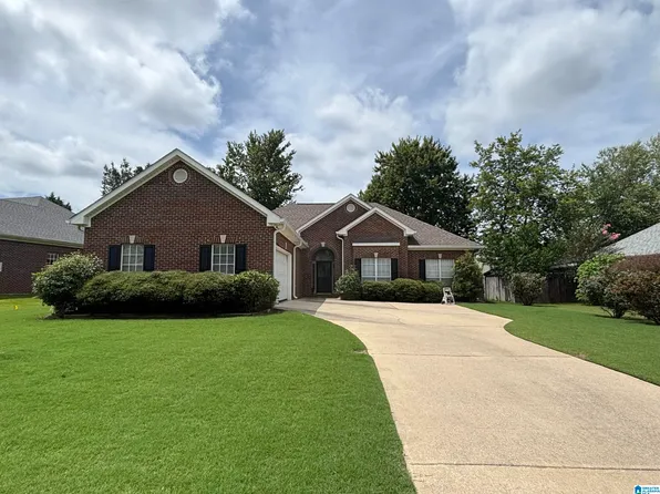 170 Cedar Grove Pkwy, Maylene, AL 35114