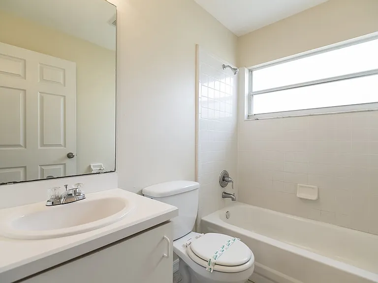 4607 Osceola Point Trl — Photo 13