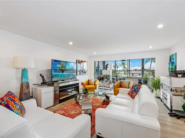 3410 Gulf Shore BLVD N #303, NAPLES, FL 34103