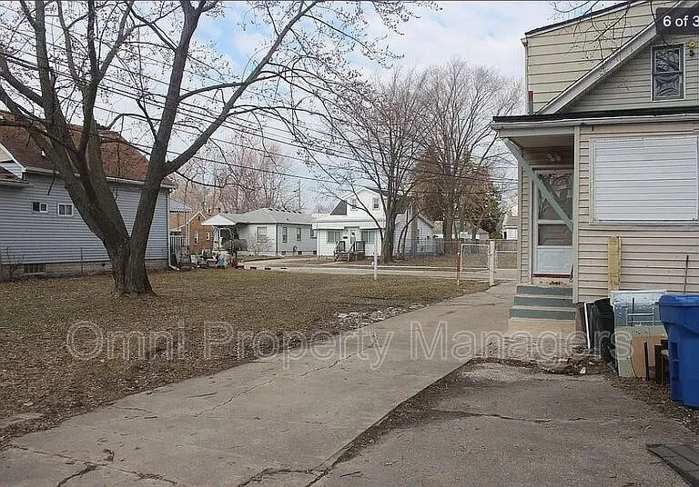7568 Hudson Ave #2 — Photo 6