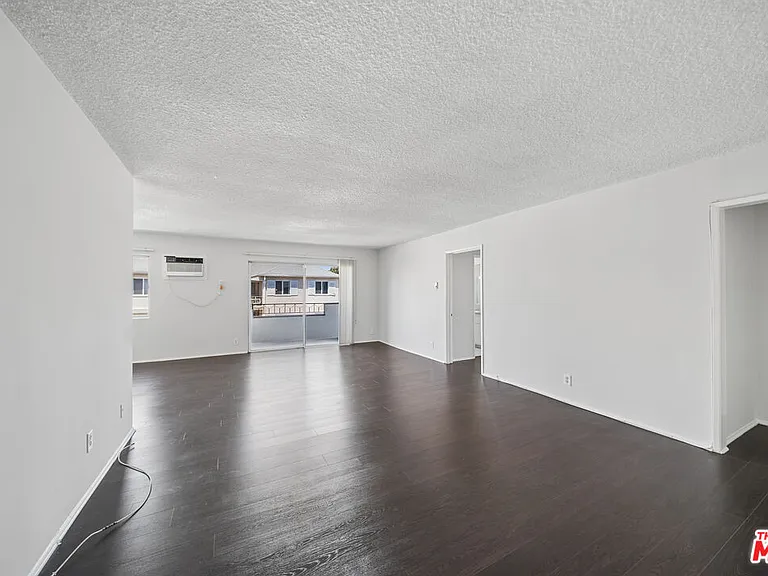 105 S Orlando Ave #201 — Photo 3