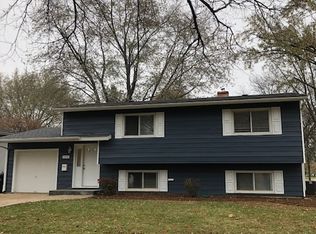 729 Darlington Ln, Crystal Lake, IL 60014