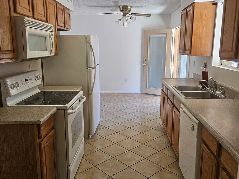 9845 N 105th Dr — Photo 3