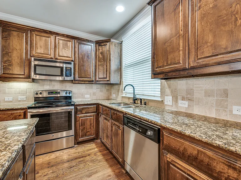 2500 Rockbrook Dr #103 — Photo 15