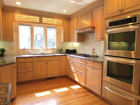 4th image of 1713 Fieldwood Dr