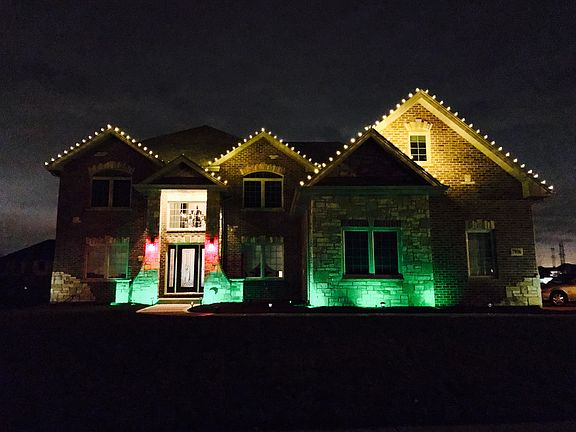 3rd image of 7956 Pineview Ln