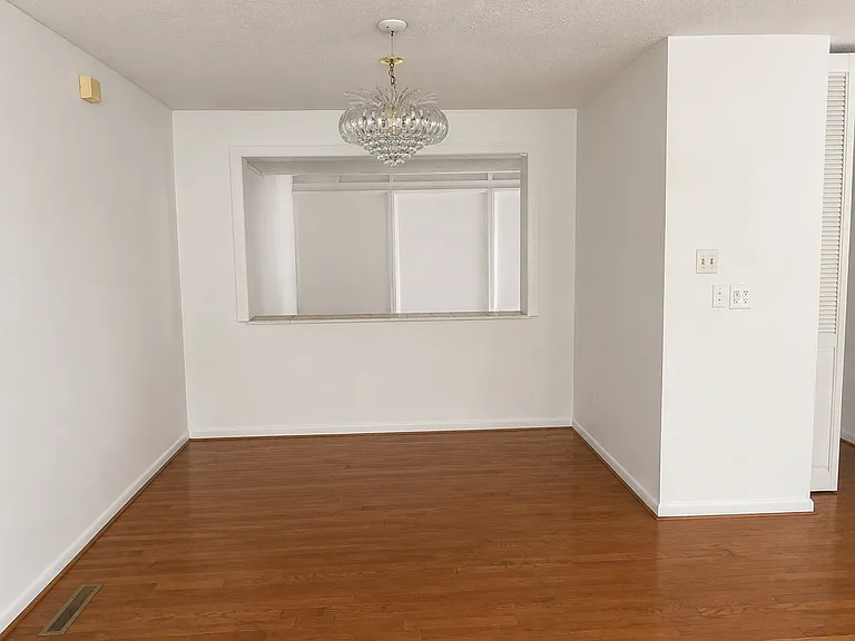 222 Schilling St — Photo 6