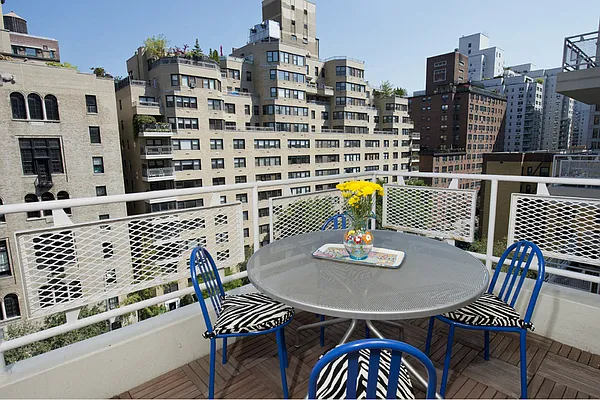 Sold by Stribling | media 31