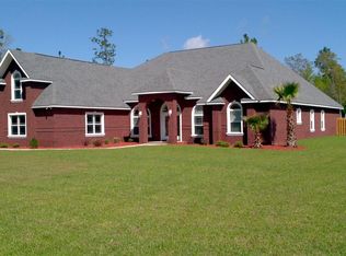 5688 Heatherton Rd, Milton, FL 32570