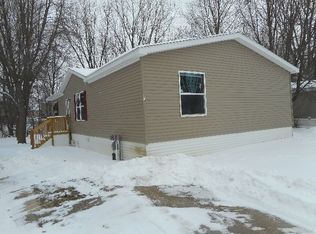 143 Anthony Dr, Lakeville, MN 55044