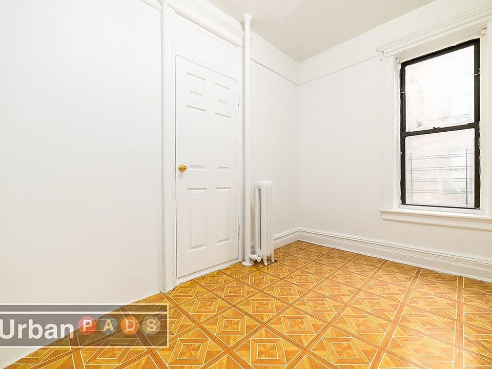 2nd image of 178 Bay 23rd St APT 6