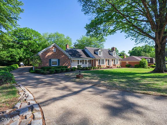 2nd image of 358 Edenwood Dr