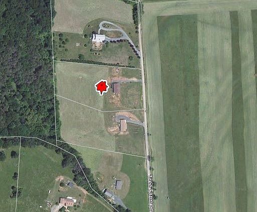 1st image of 233 Tree Farm Ln