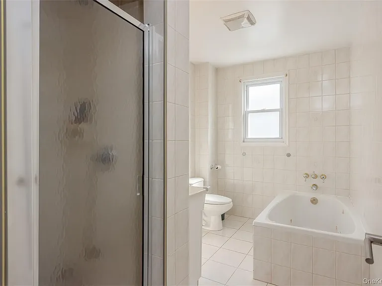 Upstairs bathroom