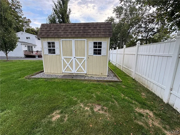 17 Gooseberry Ln — Photo 5
