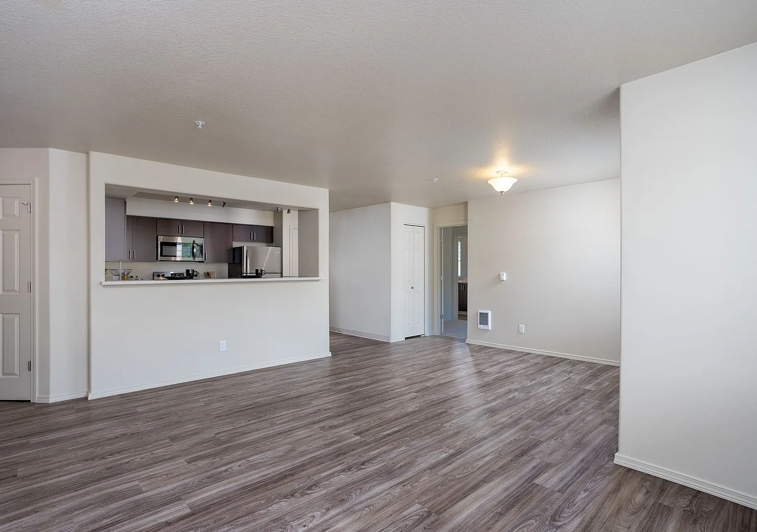Live where you love at Edgewater Apartments — Photo 2